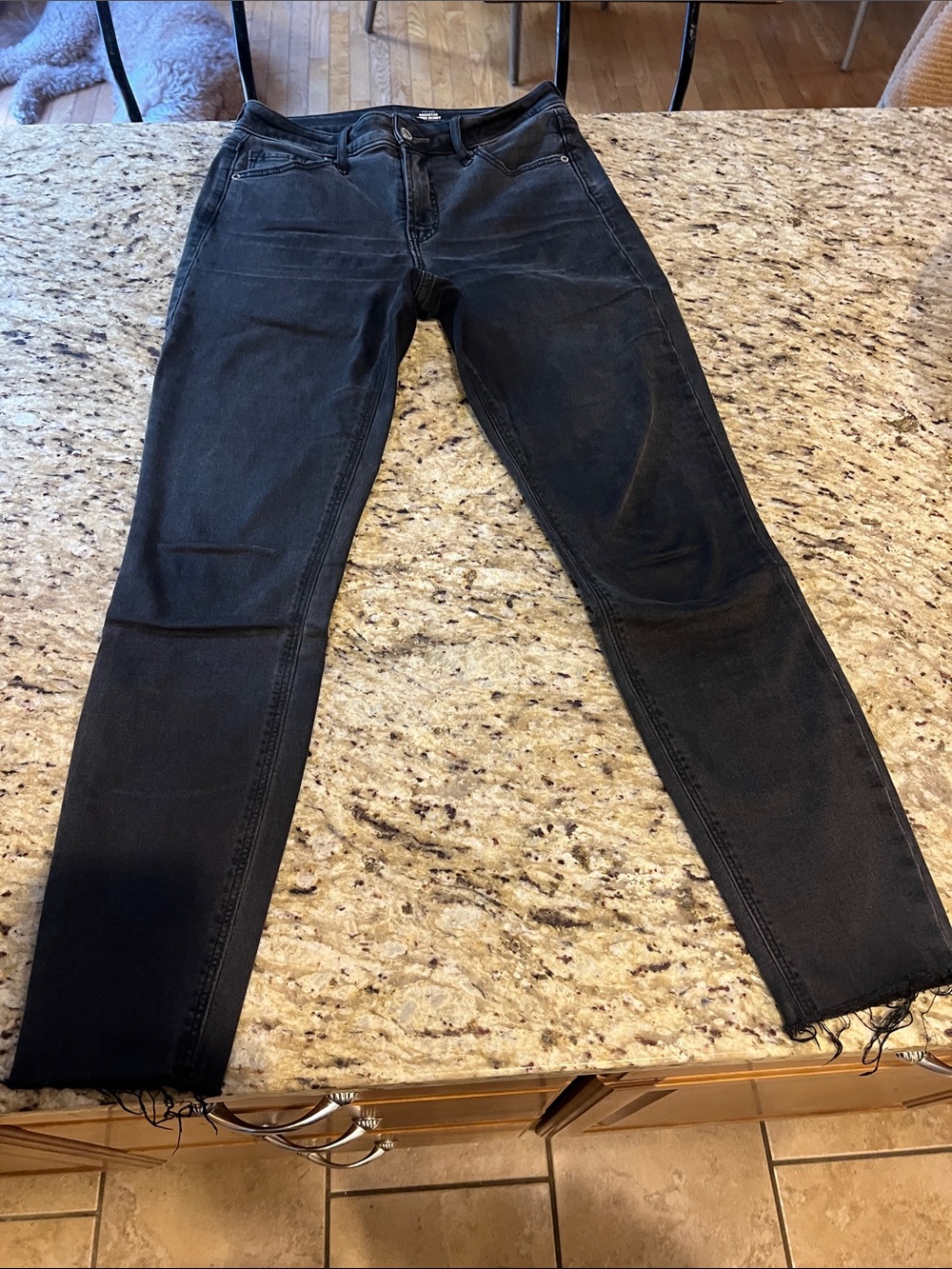 Women’s High Rise Slim Fit Jeans
